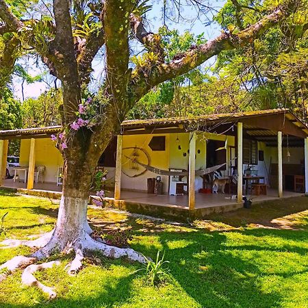 Ecoisa De Chacara - Casa De Vidro, Casa De Campo 모헤테스 외부 사진