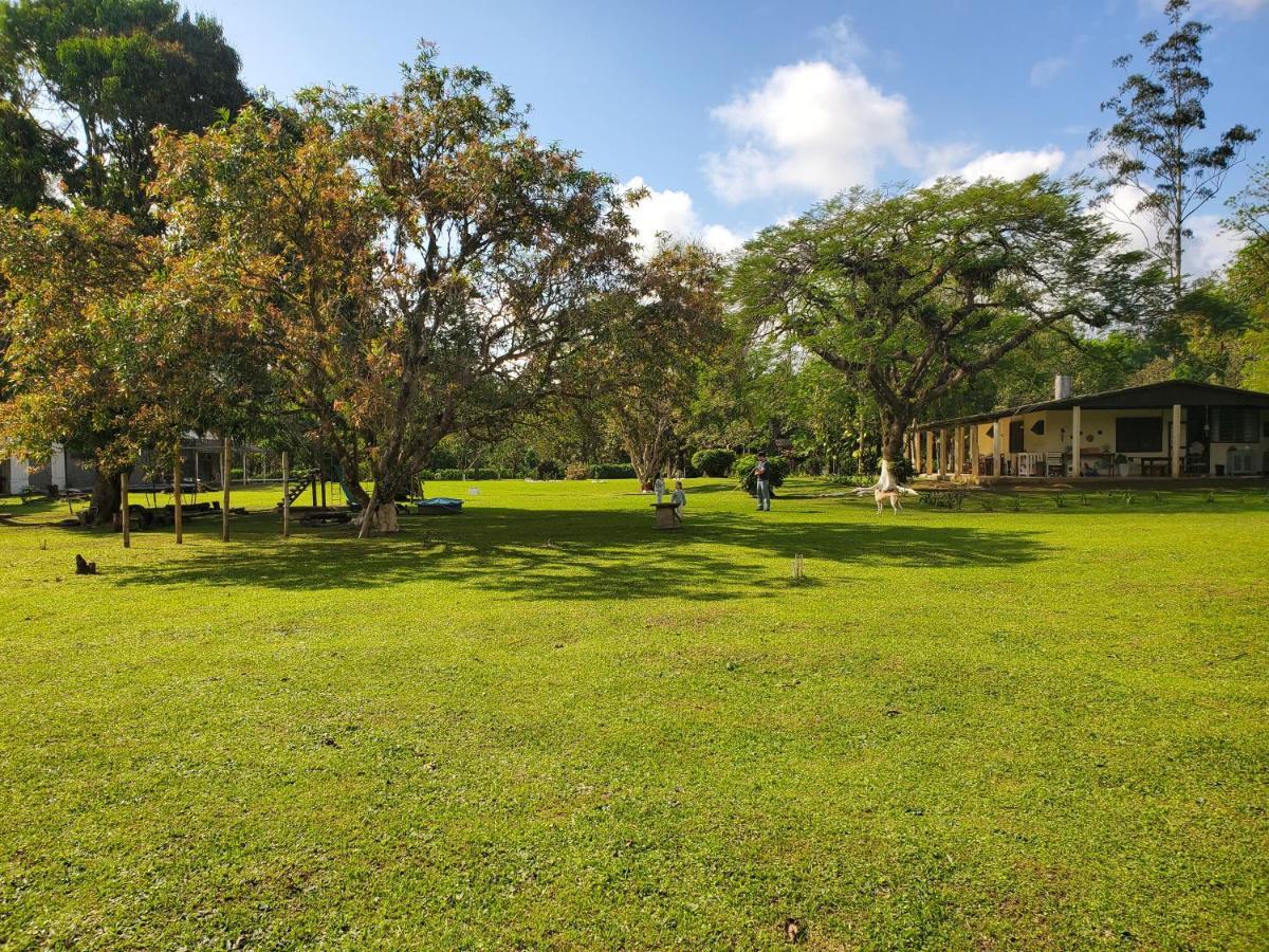 Ecoisa De Chacara - Casa De Vidro, Casa De Campo 모헤테스 외부 사진