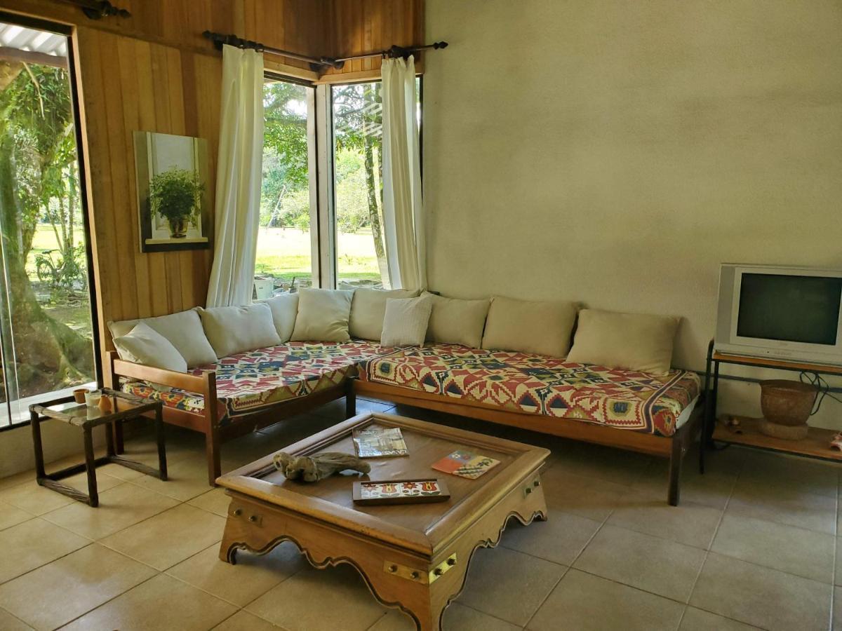 Ecoisa De Chacara - Casa De Vidro, Casa De Campo 모헤테스 외부 사진