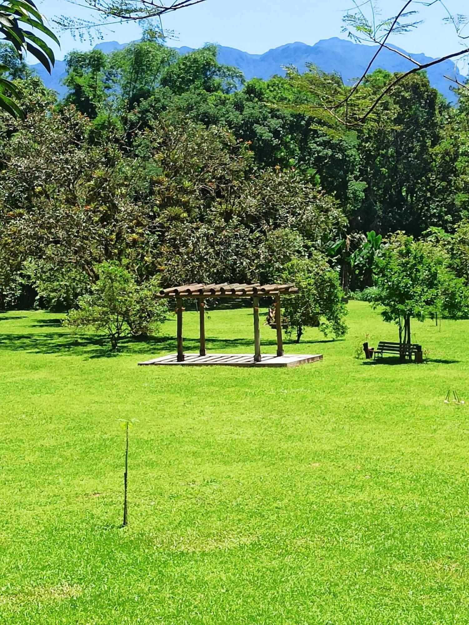Ecoisa De Chacara - Casa De Vidro, Casa De Campo 모헤테스 외부 사진